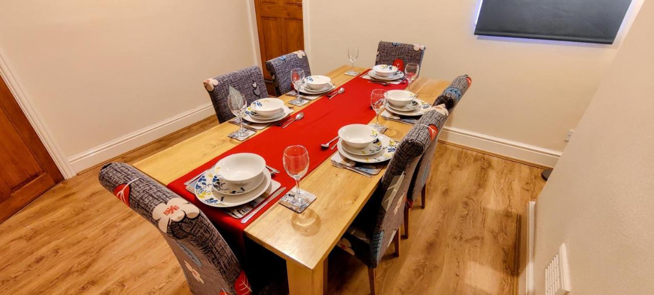 Rhubarb Terrace On The Coast - Sleeps 1-6 Villa Colwyn Bay Kültér fotó